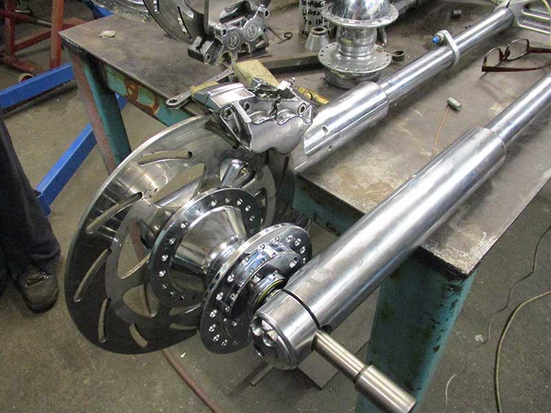 forks with front hub and disc brake